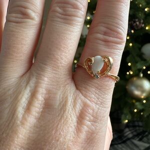 Vintage Gold Heart Ring with Genuine Opal size 9